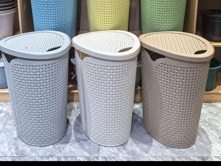 Wastebasket